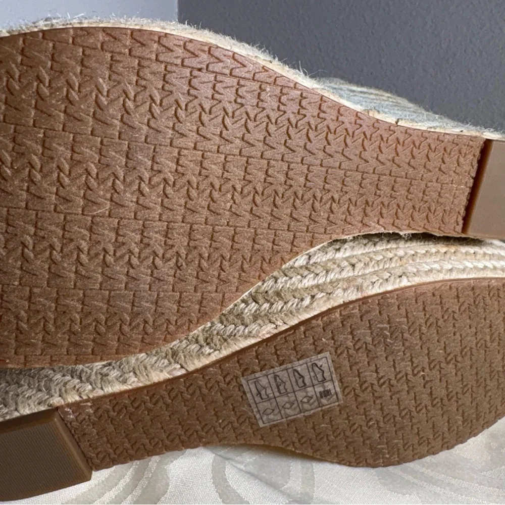 Michael Kors elegant cream